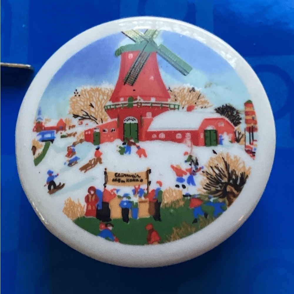 🌷 Trinket Box Windmill Vintage Signed  VNPLVC